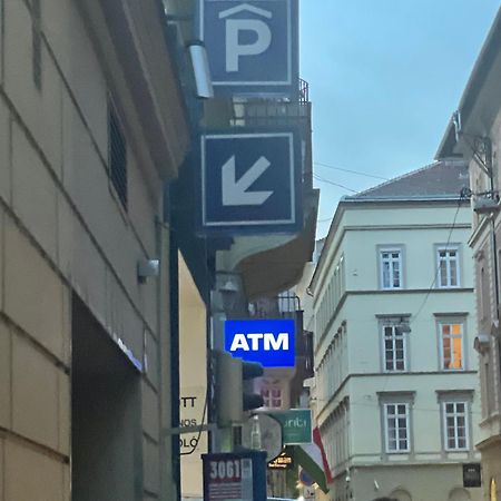 Wonder Deer Luxury Apartment At The Opera Self Check-In 布达佩斯 外观 照片