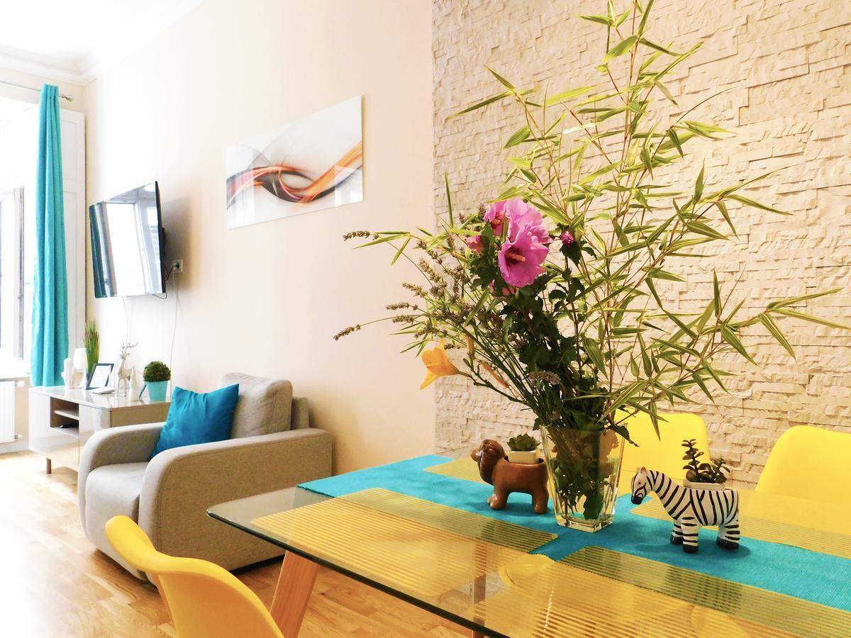 Wonder Deer Luxury Apartment At The Opera Self Check-In 布达佩斯 外观 照片