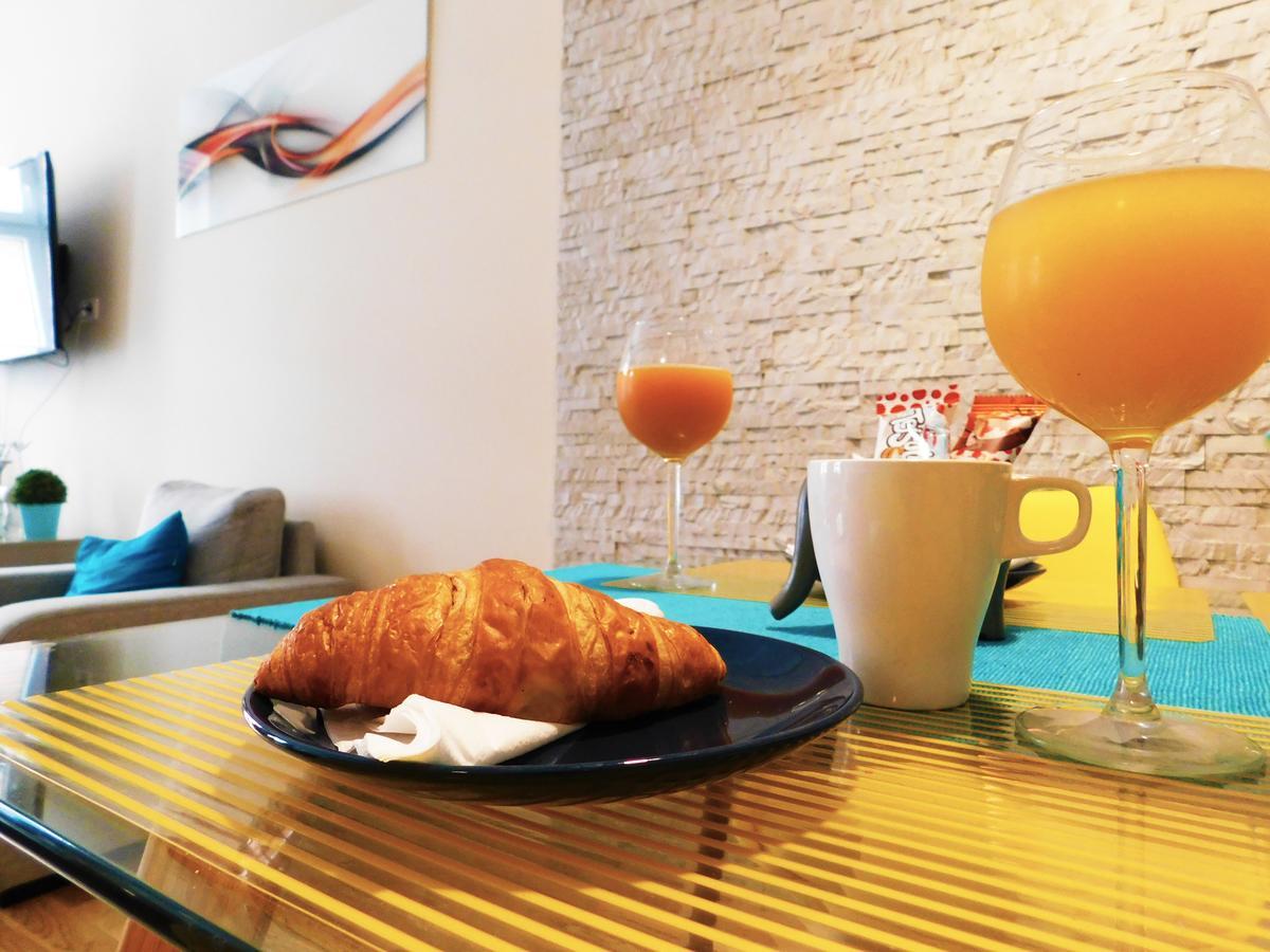 Wonder Deer Luxury Apartment At The Opera Self Check-In 布达佩斯 外观 照片